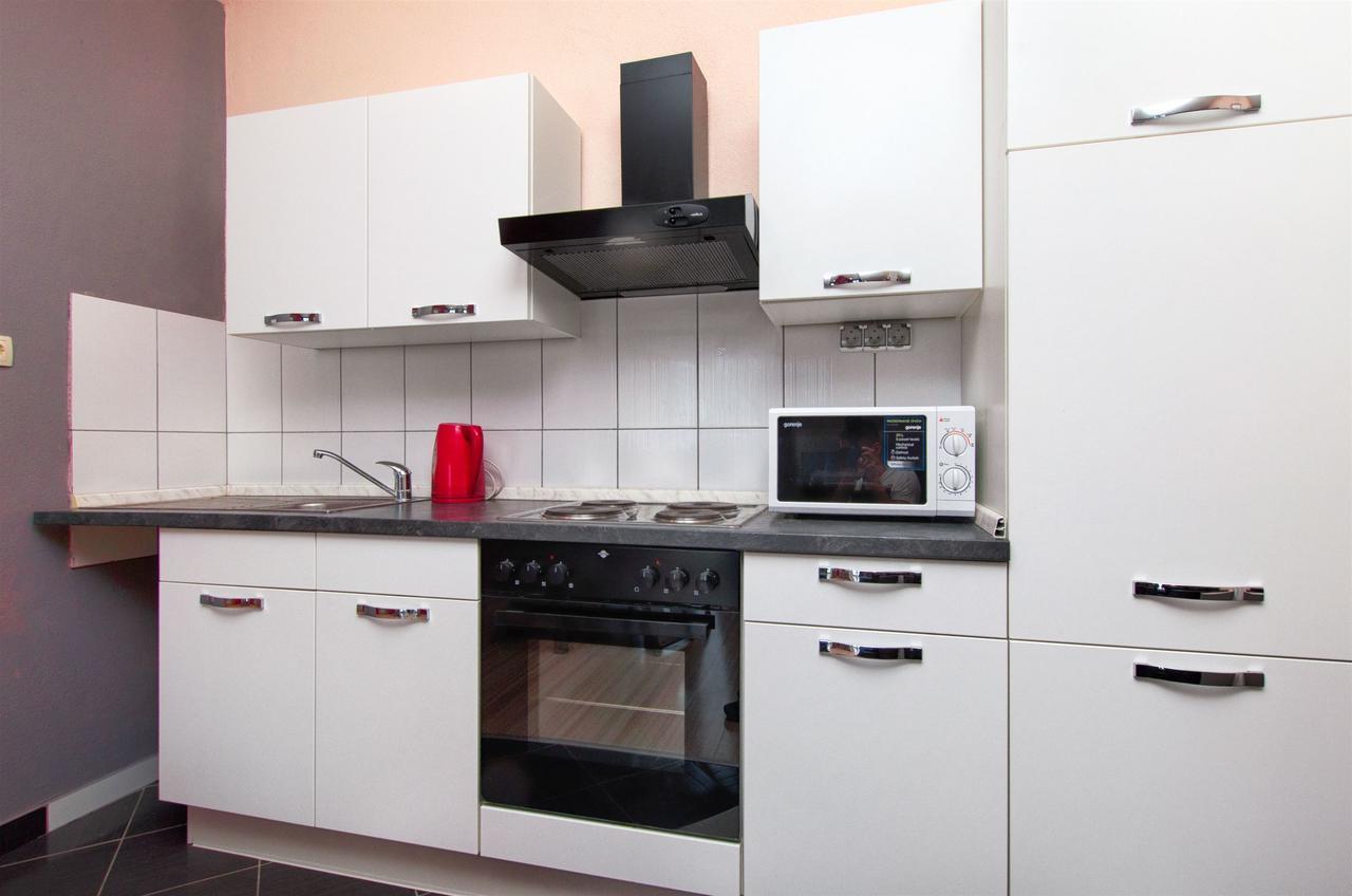 Apartments Martina Marina Εξωτερικό φωτογραφία