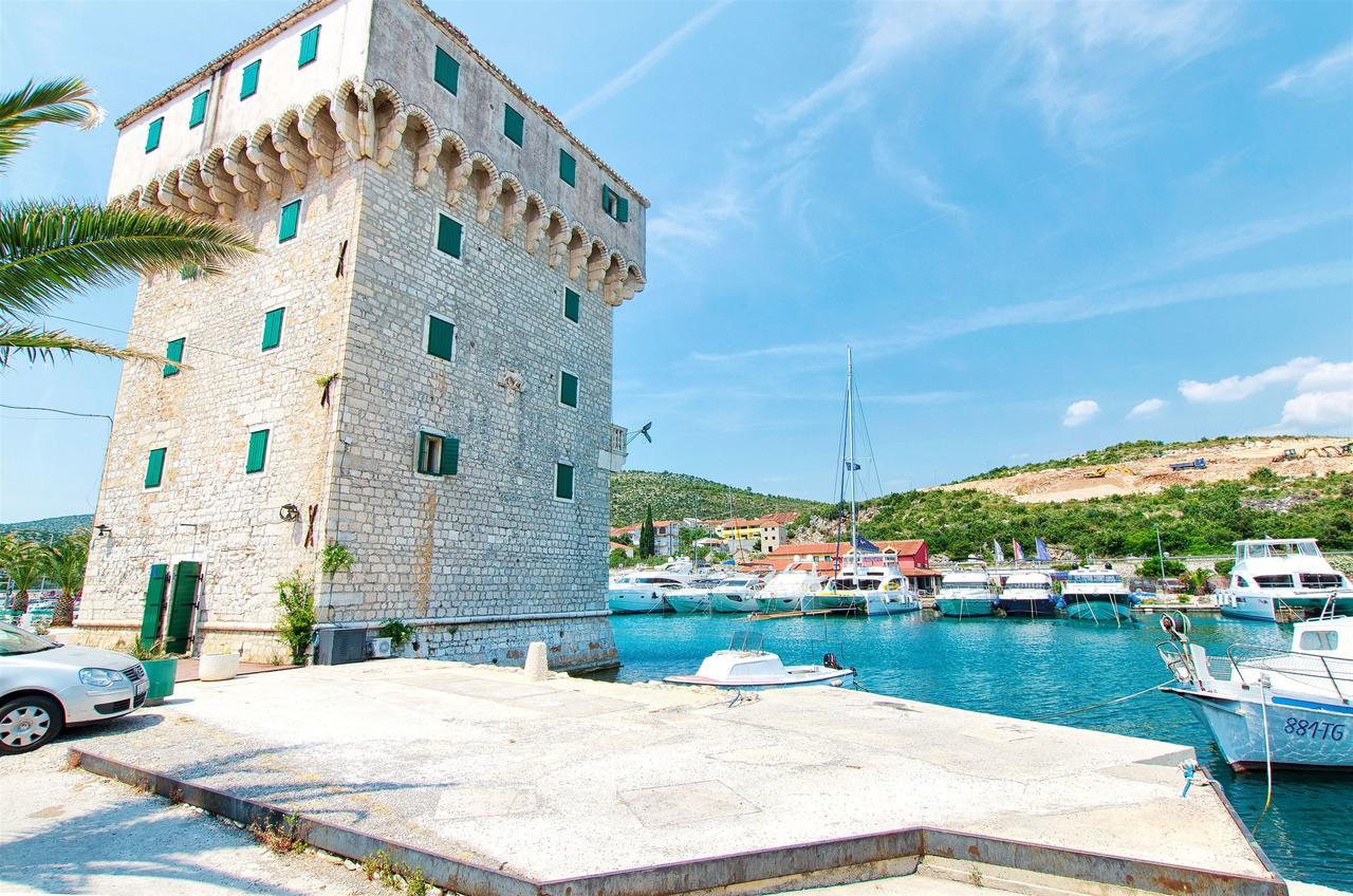 Apartments Martina Marina Εξωτερικό φωτογραφία