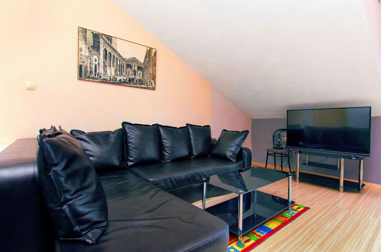 Apartments Martina Marina Εξωτερικό φωτογραφία